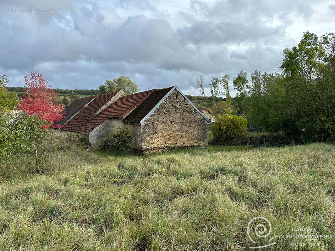 Autre à POUILLY-EN-AUXOIS