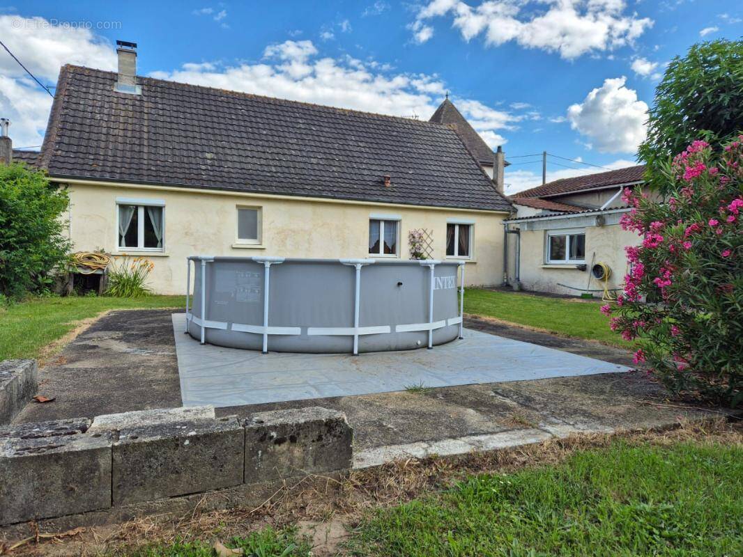 Maison à SAINT-PIERRE-D&#039;EYRAUD
