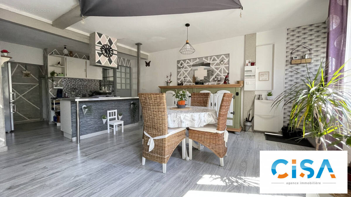 Appartement à PONT-SAINTE-MAXENCE