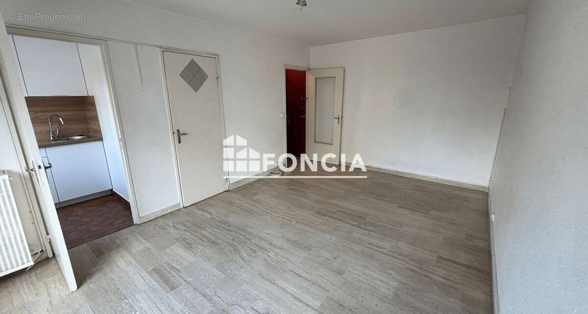 Appartement à VALLAURIS