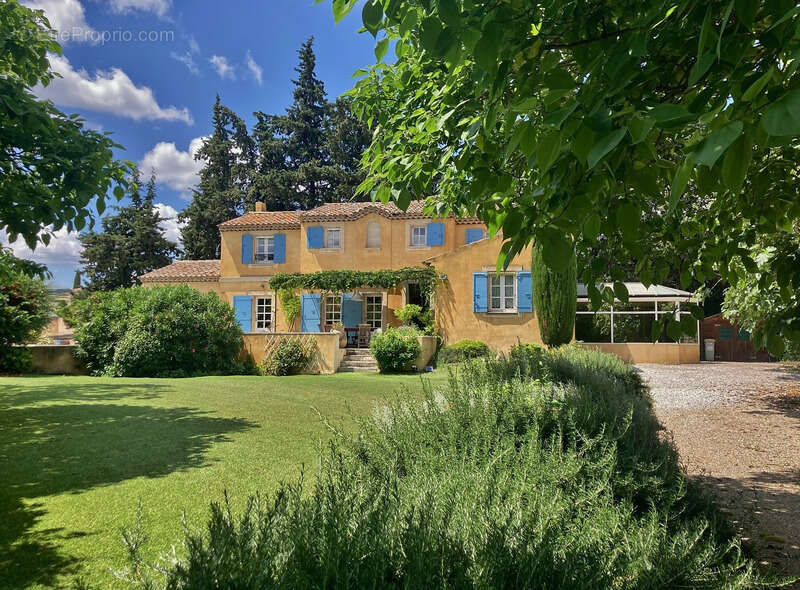 Maison à SAINT-CANNAT