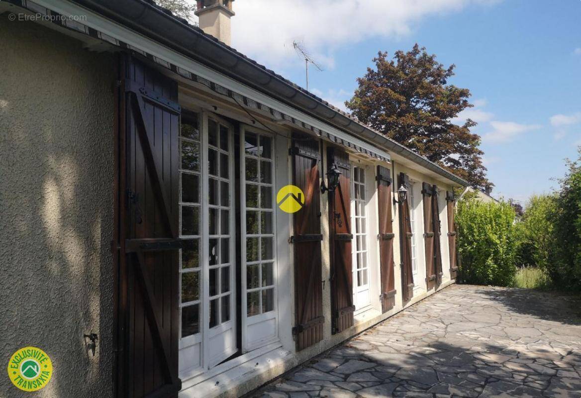 Maison à BLENEAU