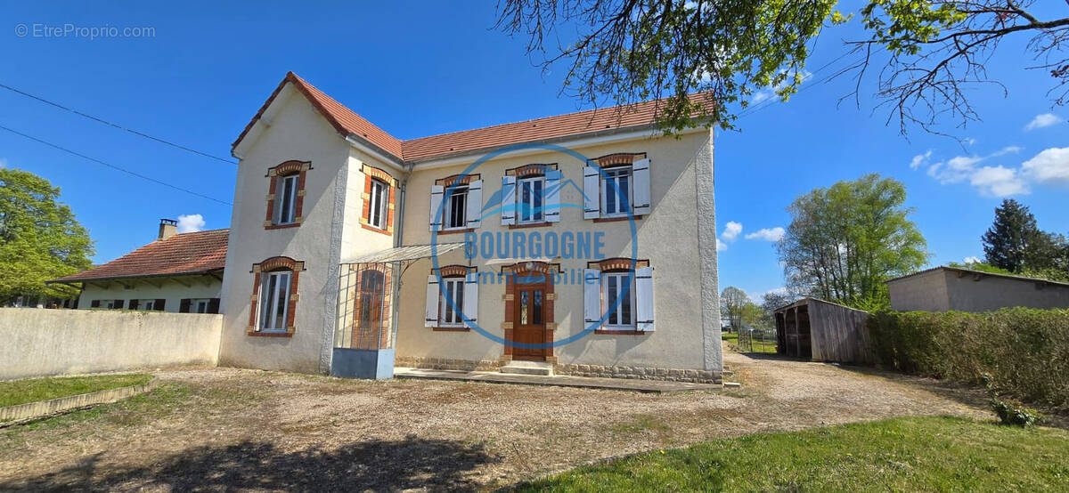 Maison à TOURNUS