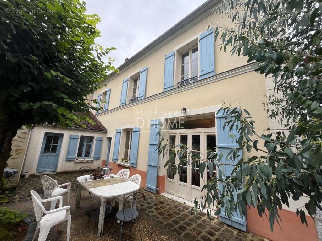 Maison à LUMIGNY-NESLES-ORMEAUX