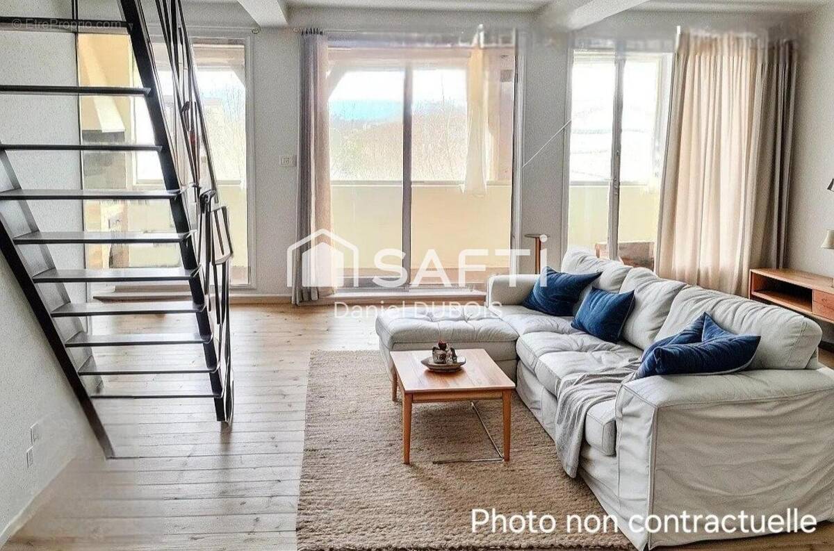 Photo 1 - Appartement à PONT-DE-VEYLE