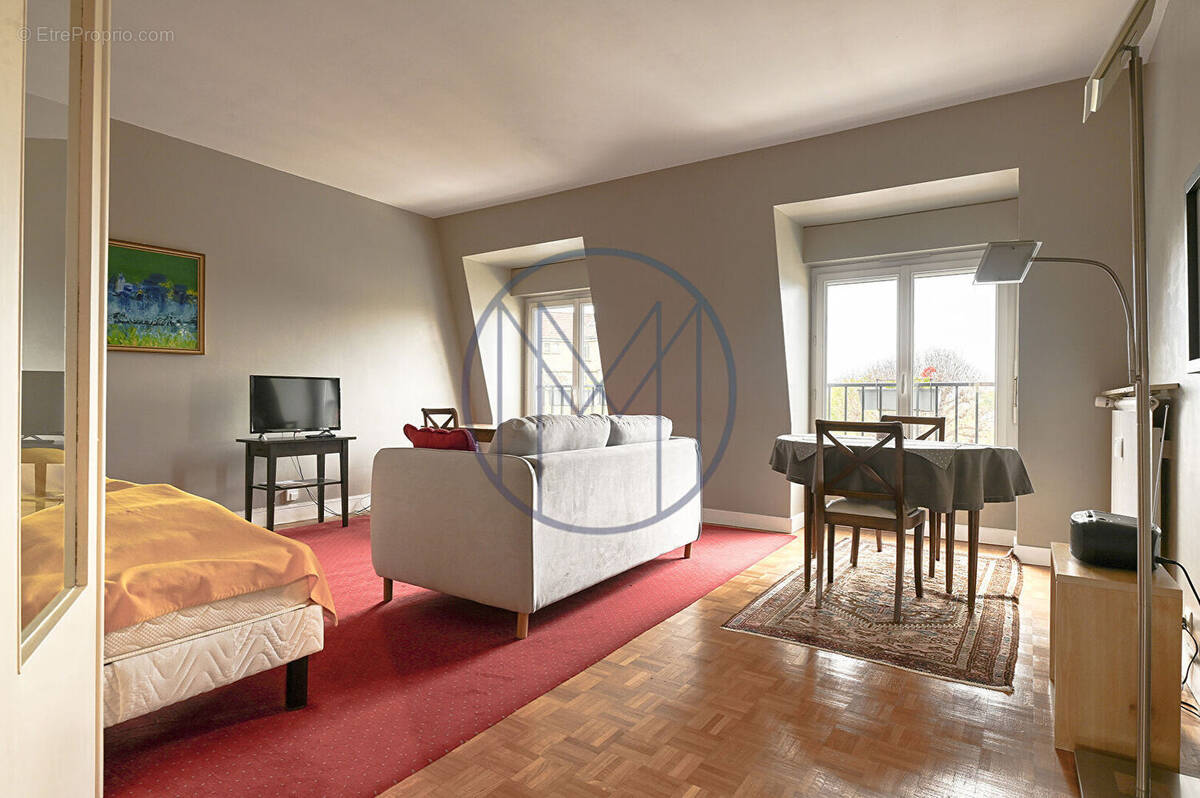 Appartement à VERSAILLES
