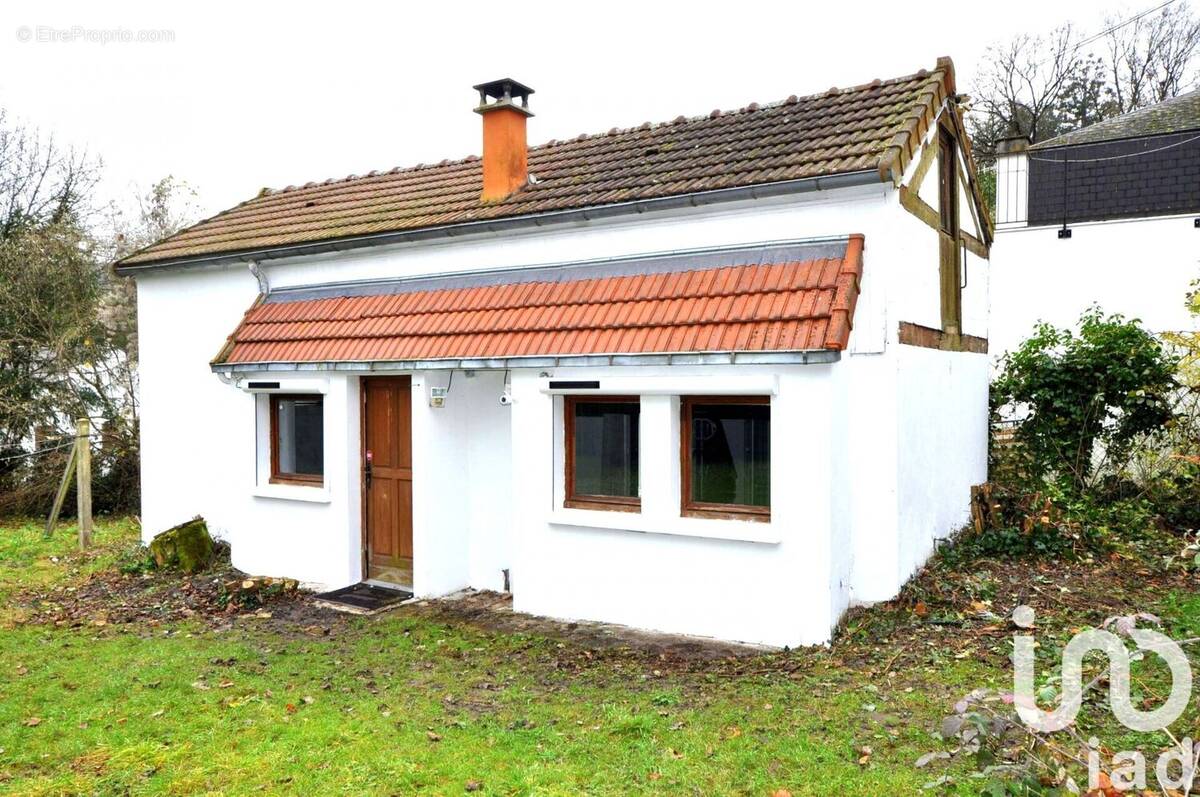 Photo 1 - Maison à SAINT-CHERON