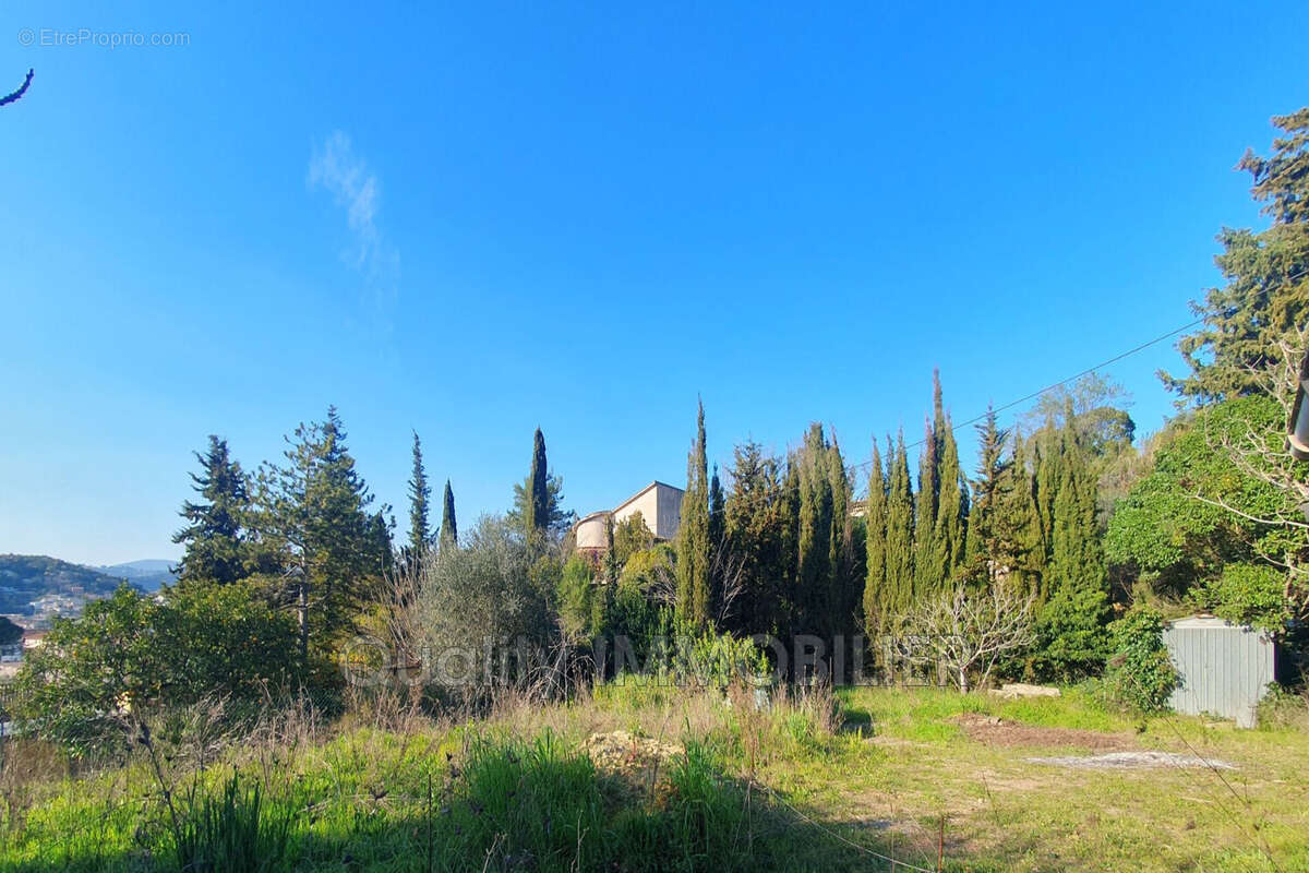 Terrain à PEGOMAS