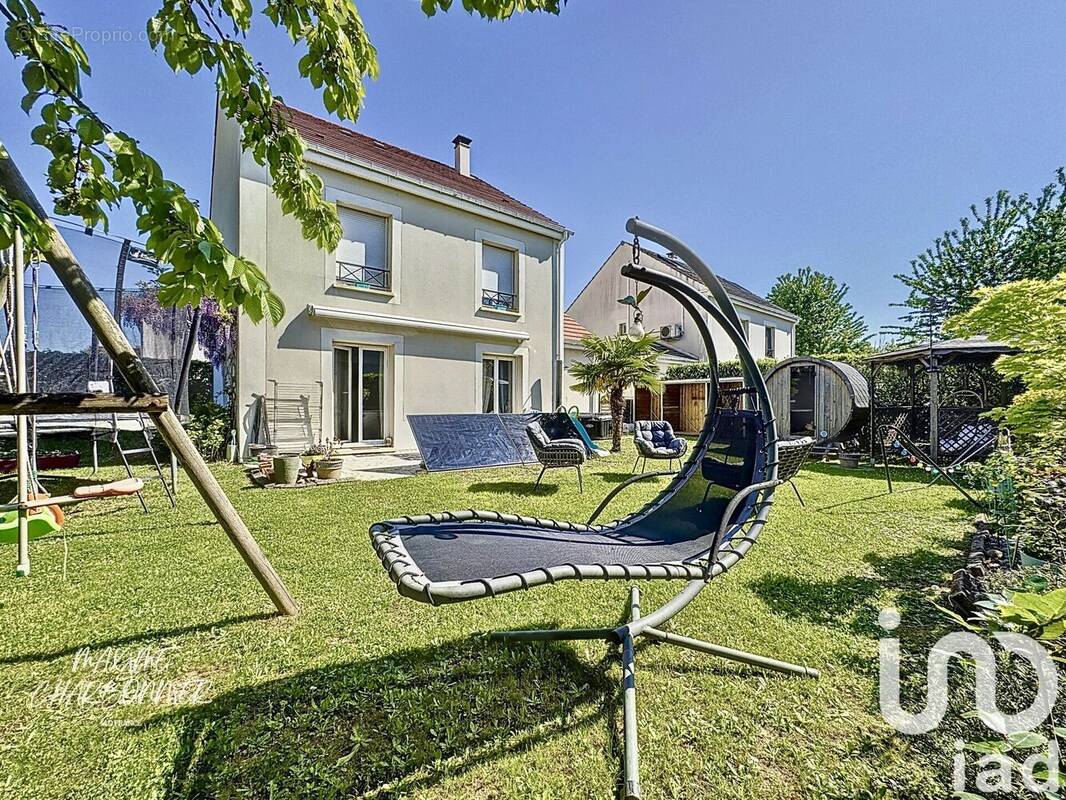 Photo 1 - Maison à CESSON