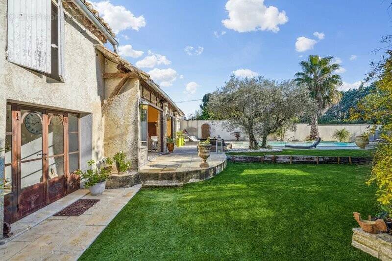 Maison à MONTEUX