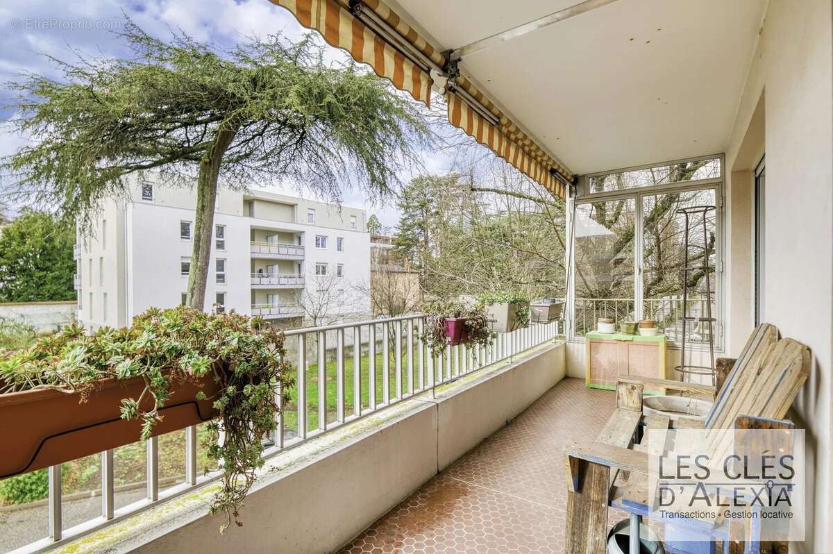 Appartement à TASSIN-LA-DEMI-LUNE