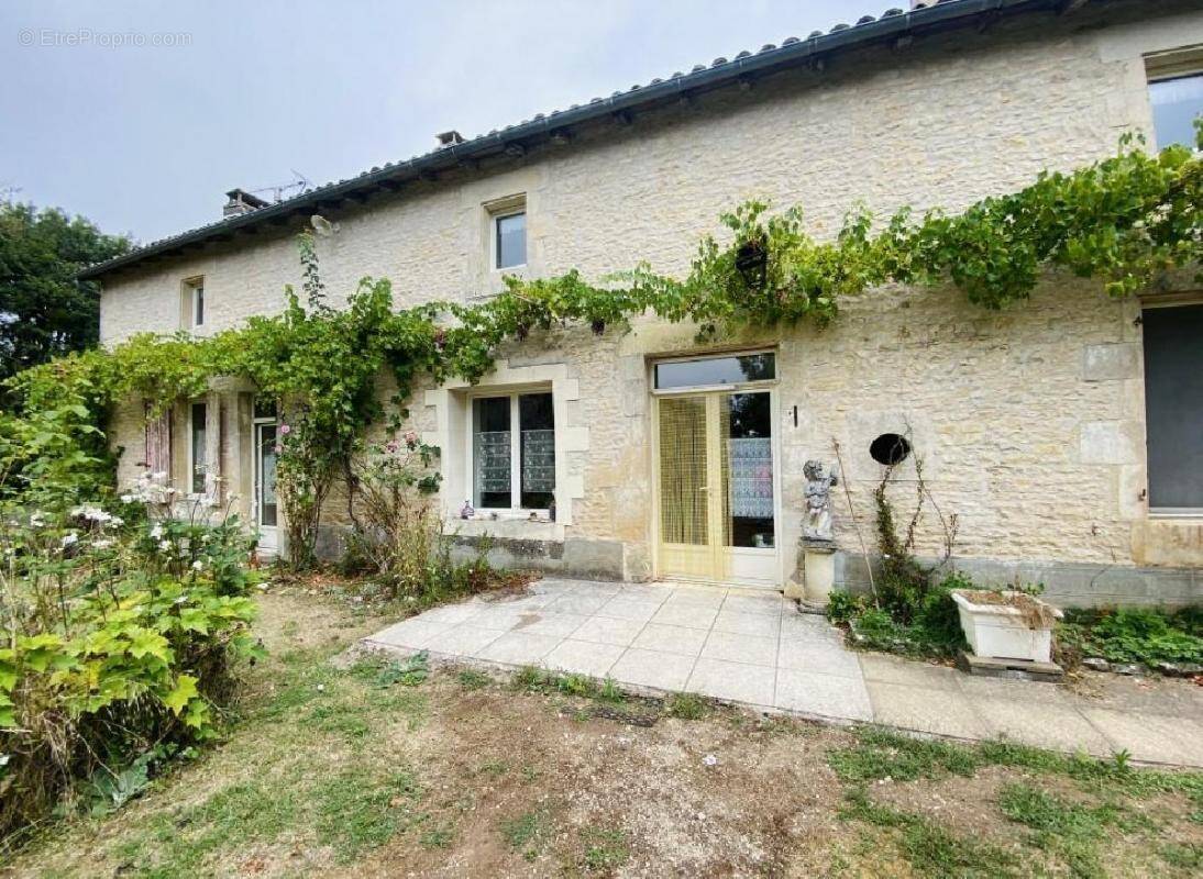 Maison à CIVRAY