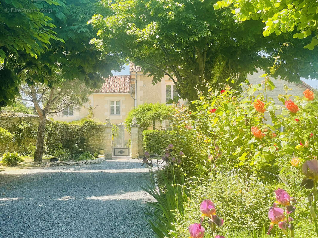 Maison à AVANTON