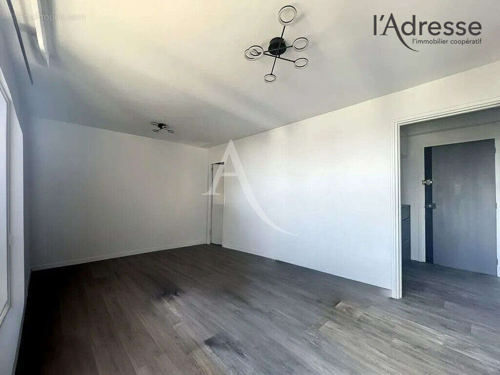Appartement à SURESNES