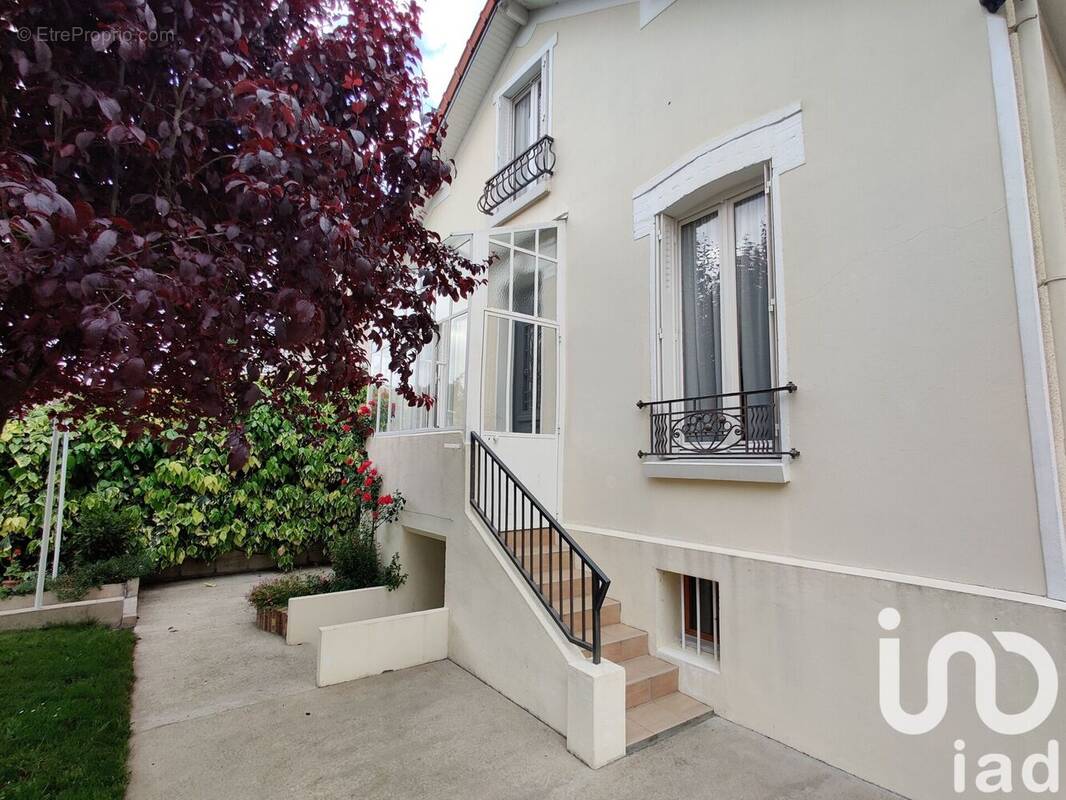 Photo 1 - Maison à NEUILLY-SUR-MARNE