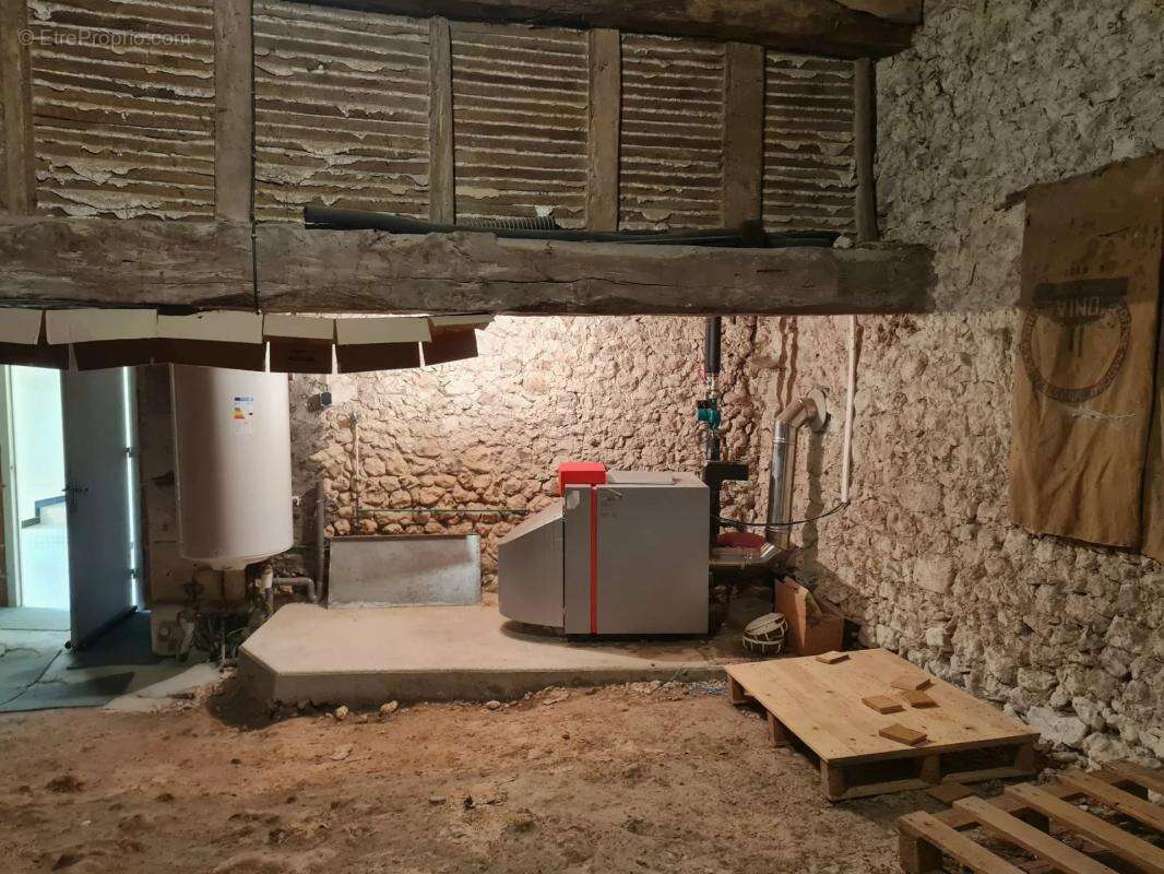 Maison à BOUTEILLES-SAINT-SEBASTIEN