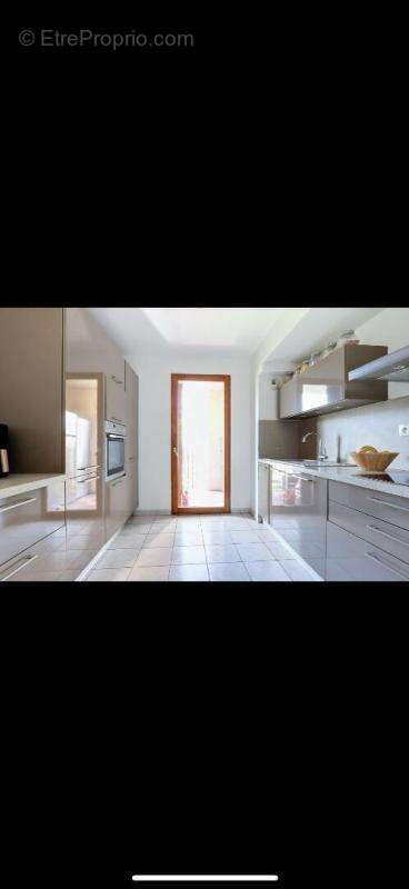 Appartement à LYON-9E