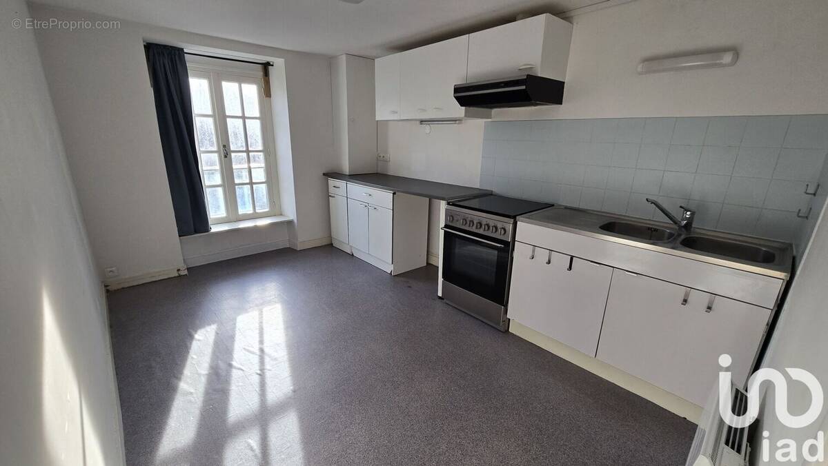 Photo 1 - Appartement à SAINT-AUBIN-DU-CORMIER
