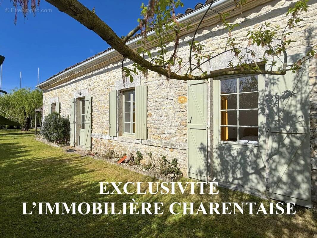 Maison à MORTAGNE-SUR-GIRONDE