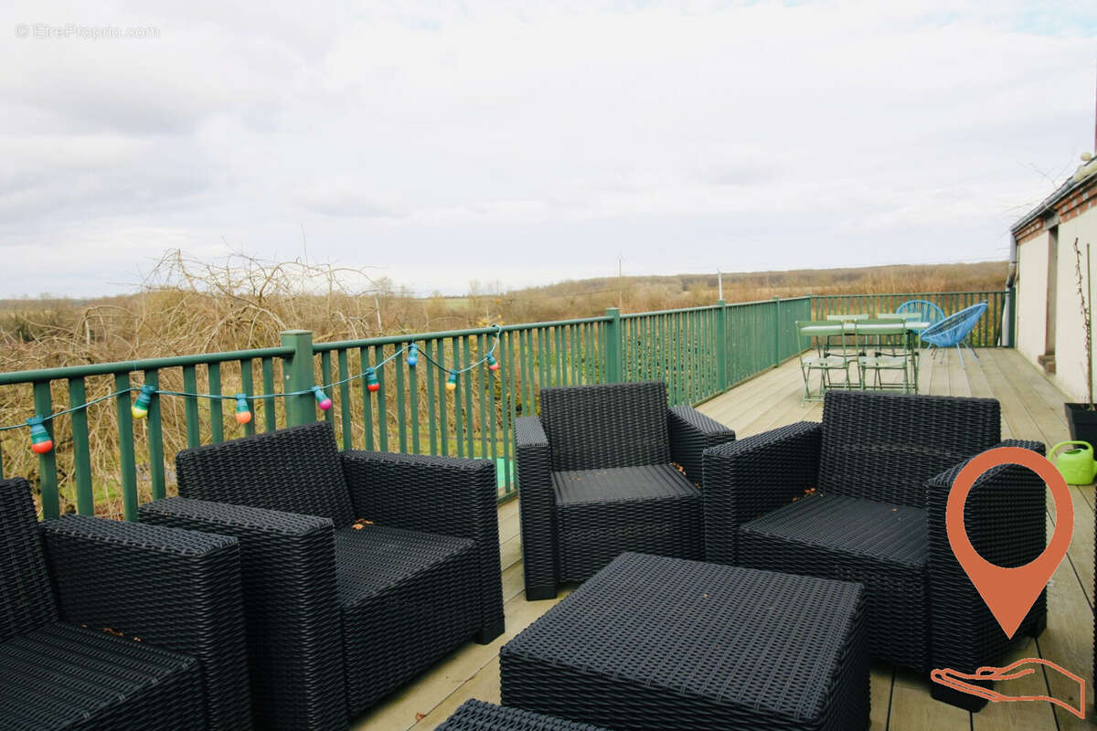 TOIT TERRASSE - Maison à CERNOY-EN-BERRY