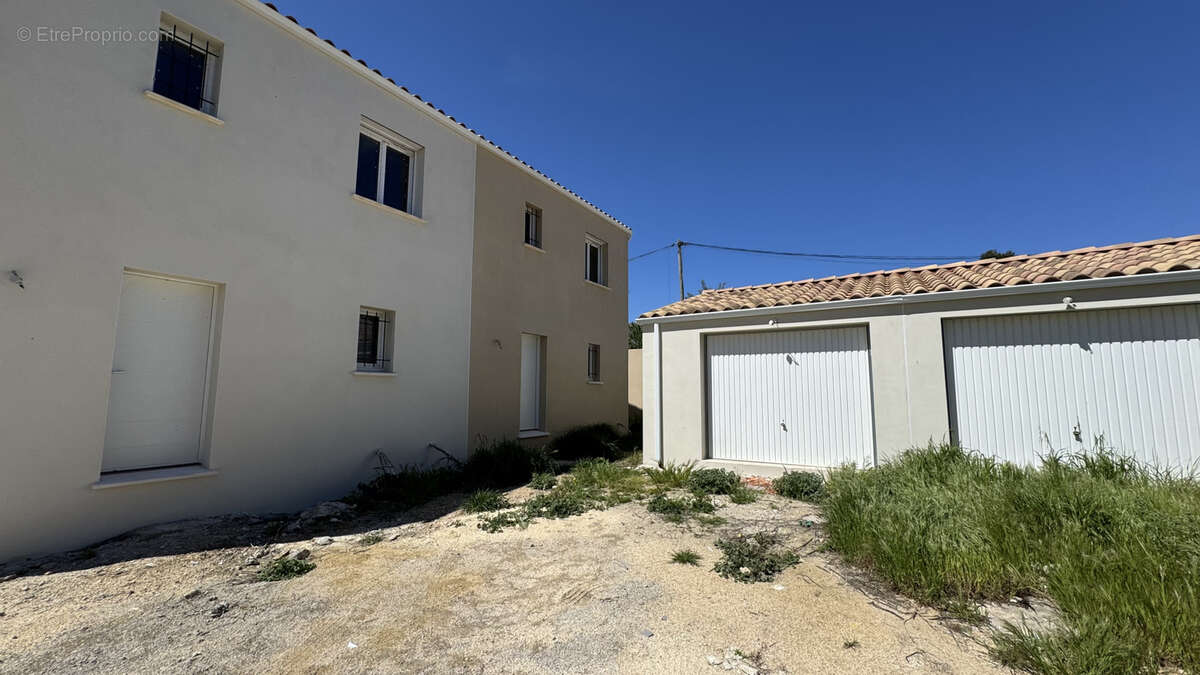 Maison à BEZOUCE