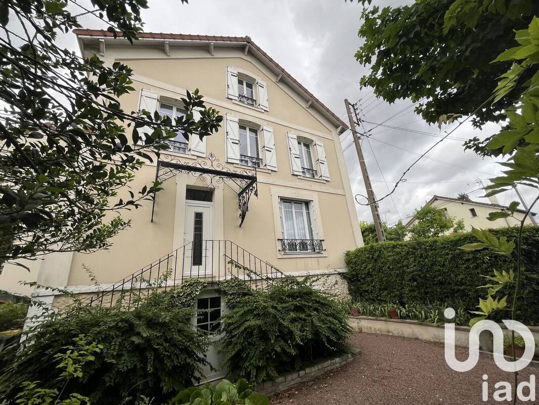 Photo 1 - Maison à GAGNY