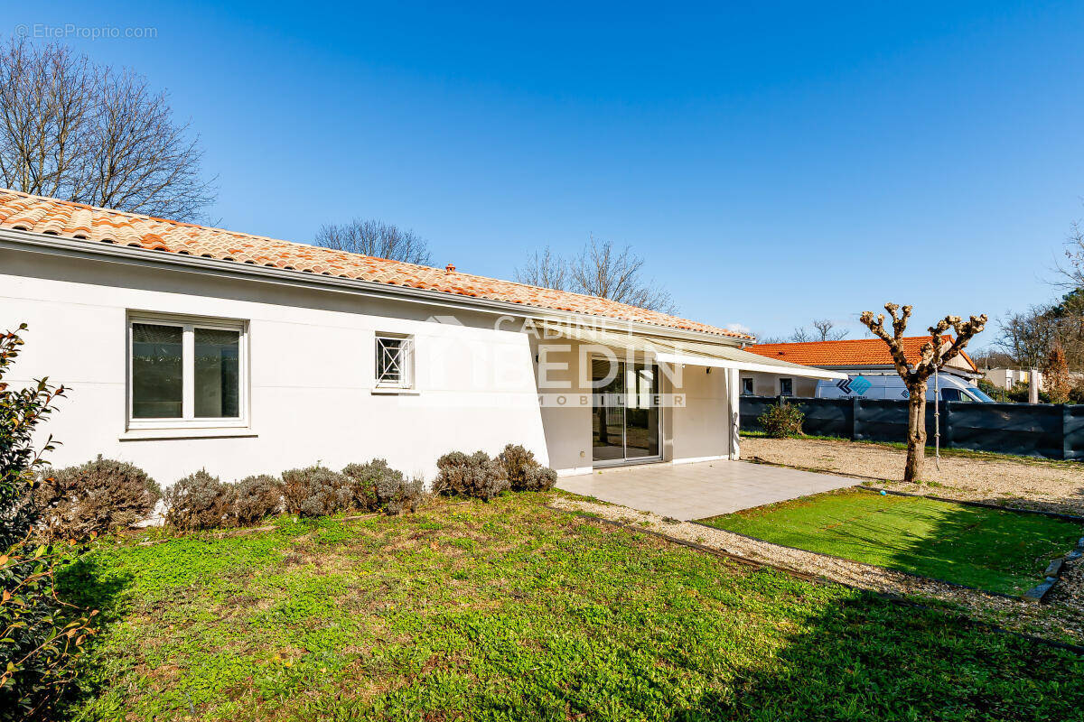 Maison à LE TAILLAN-MEDOC