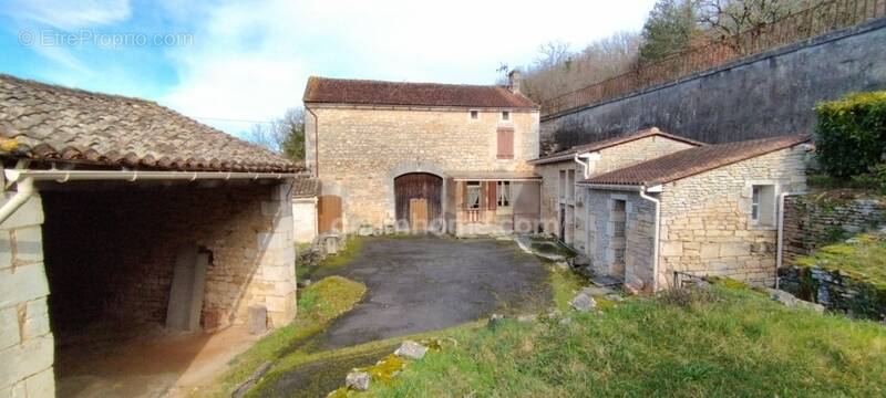 Maison à TOUVRE