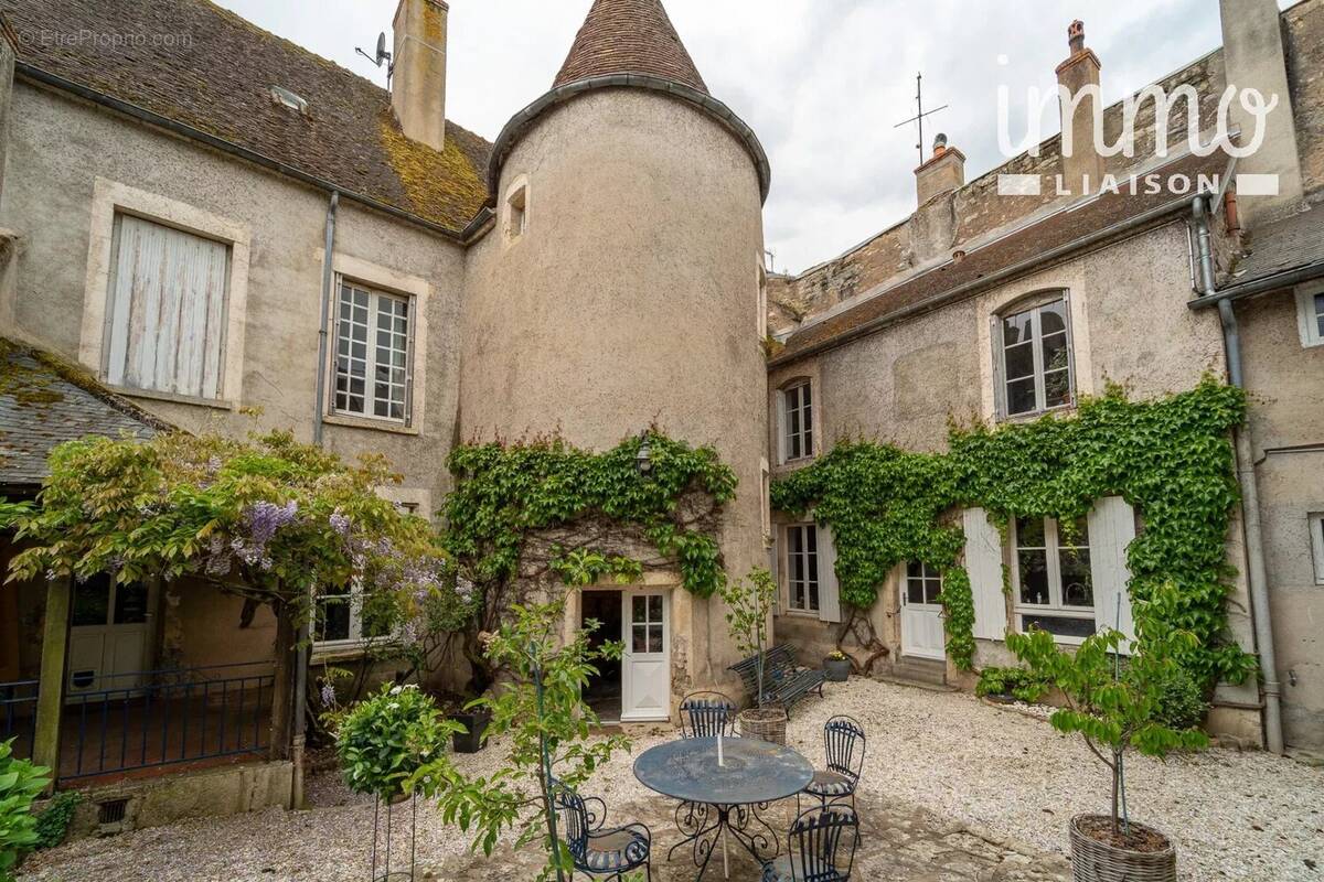 Maison à CORBIGNY