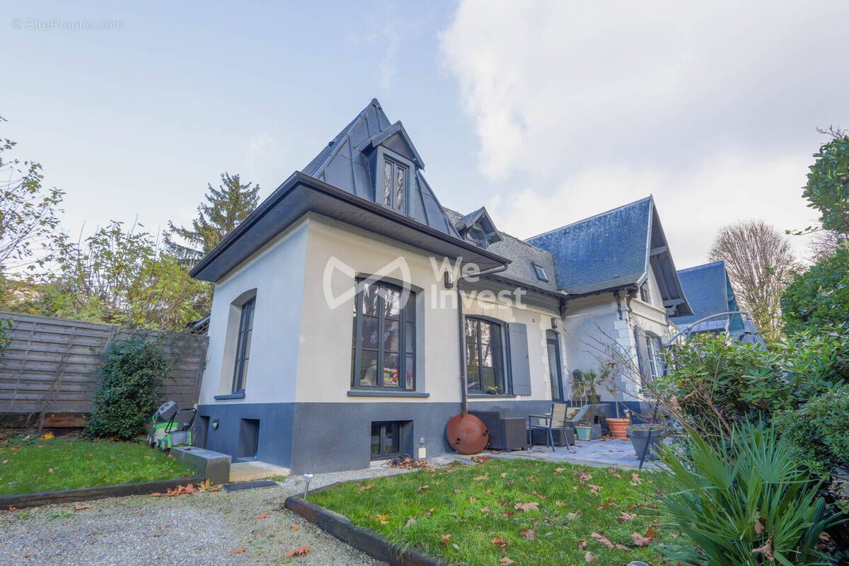 Maison à NOGENT-SUR-MARNE