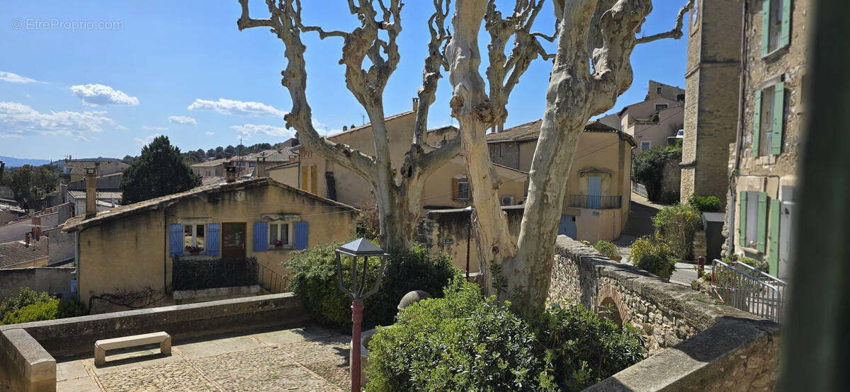 Maison à CHATEAUNEUF-DE-GADAGNE