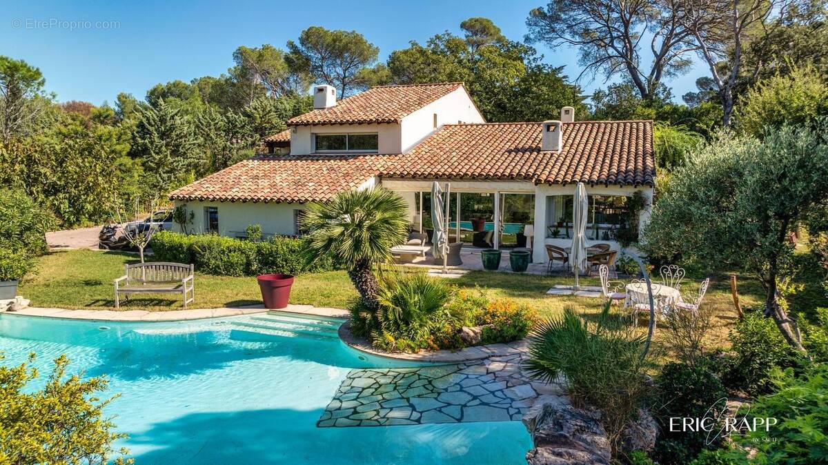 Photo 1 - Maison à SAINT-RAPHAEL