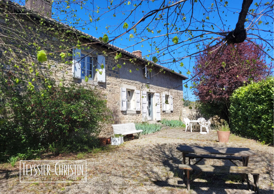 Maison à MORNANT