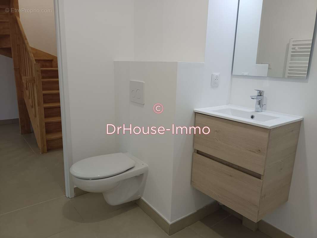Appartement à LA CRAU