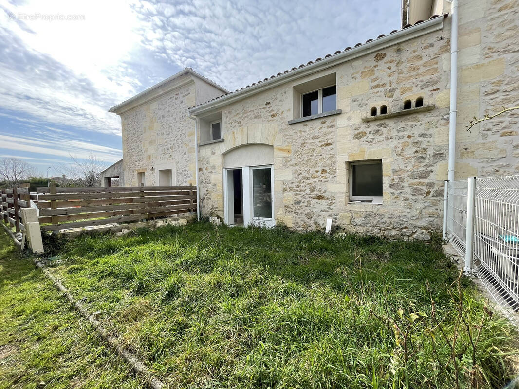 Maison à BLAYE