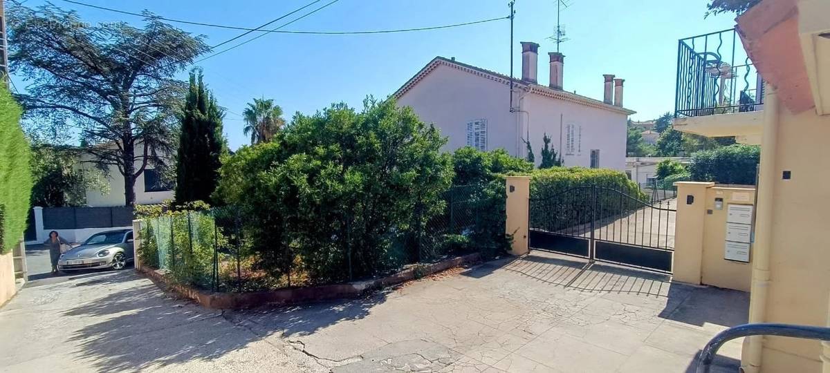 Maison à LE CANNET