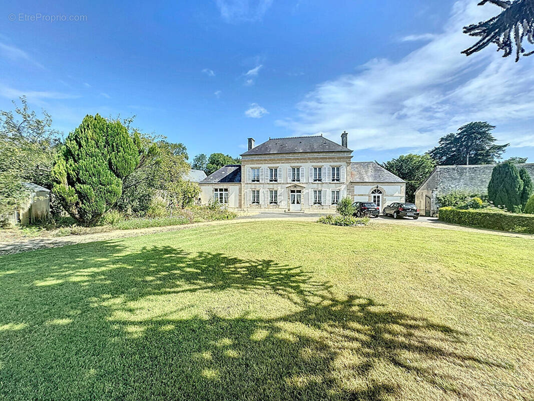 Maison à PORT-EN-BESSIN-HUPPAIN