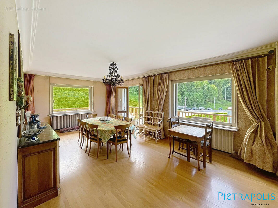Appartement à LELEX