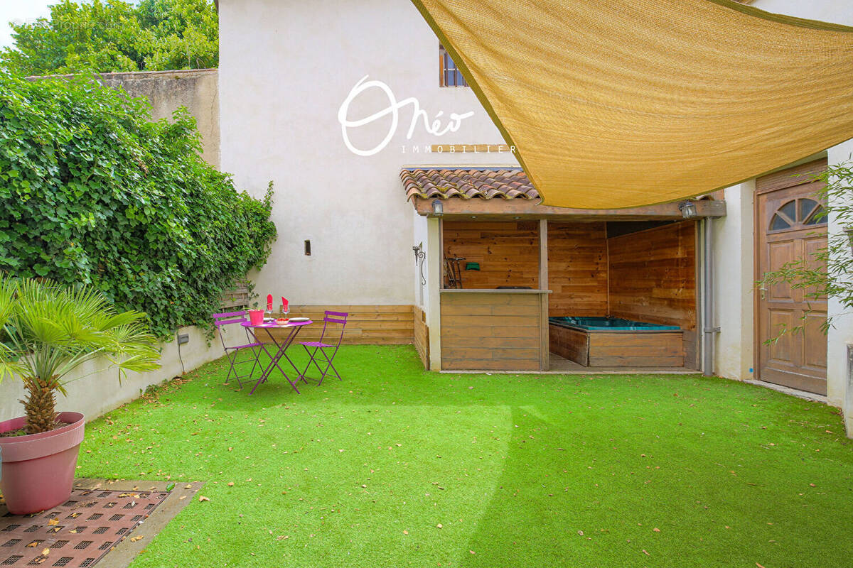 Maison à CHARLY