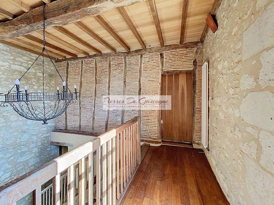 ref269700002581451e - Maison à AUCH