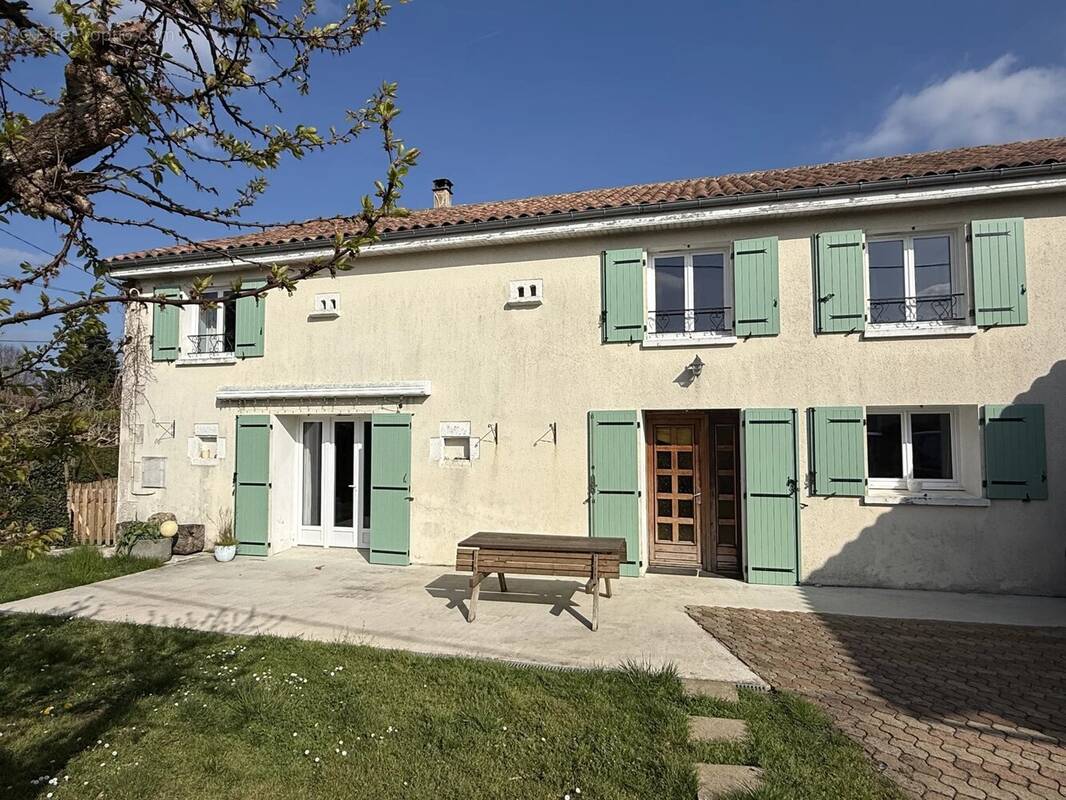 Maison à MAINE-DE-BOIXE
