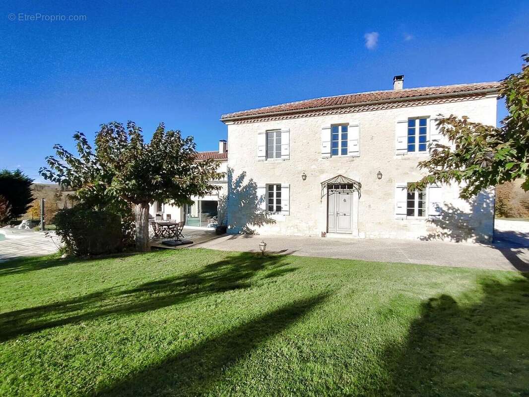 photo6293f582311fc58c4bb6092ce21d97d0Inc0 - Maison à CASTERA-VERDUZAN