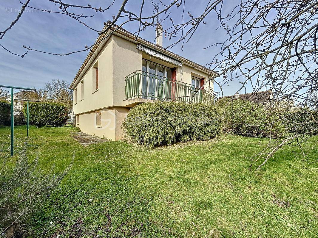 Maison à BLAINVILLE-SUR-ORNE