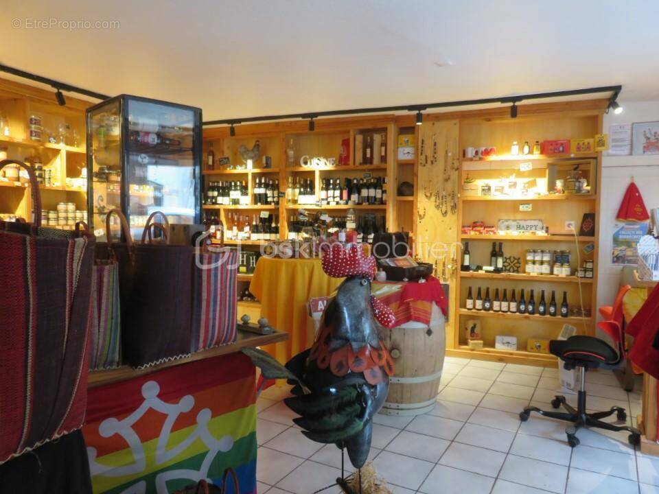 Commerce à LAMALOU-LES-BAINS