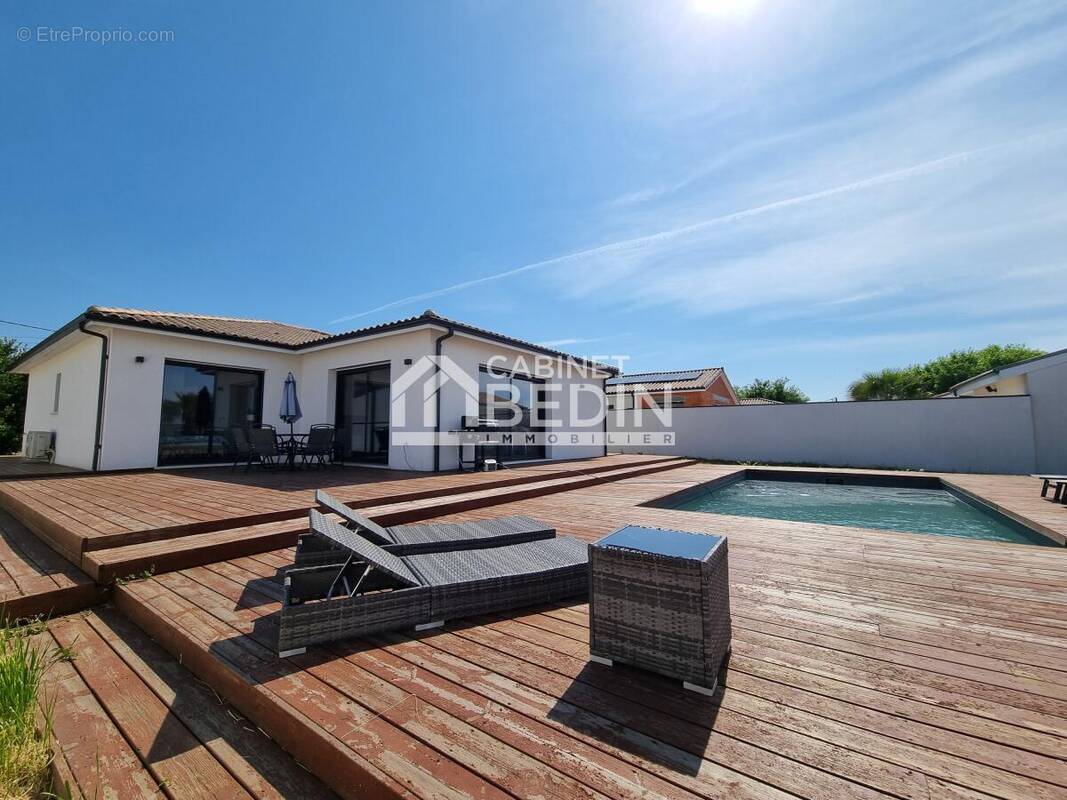 Maison à LOUPES