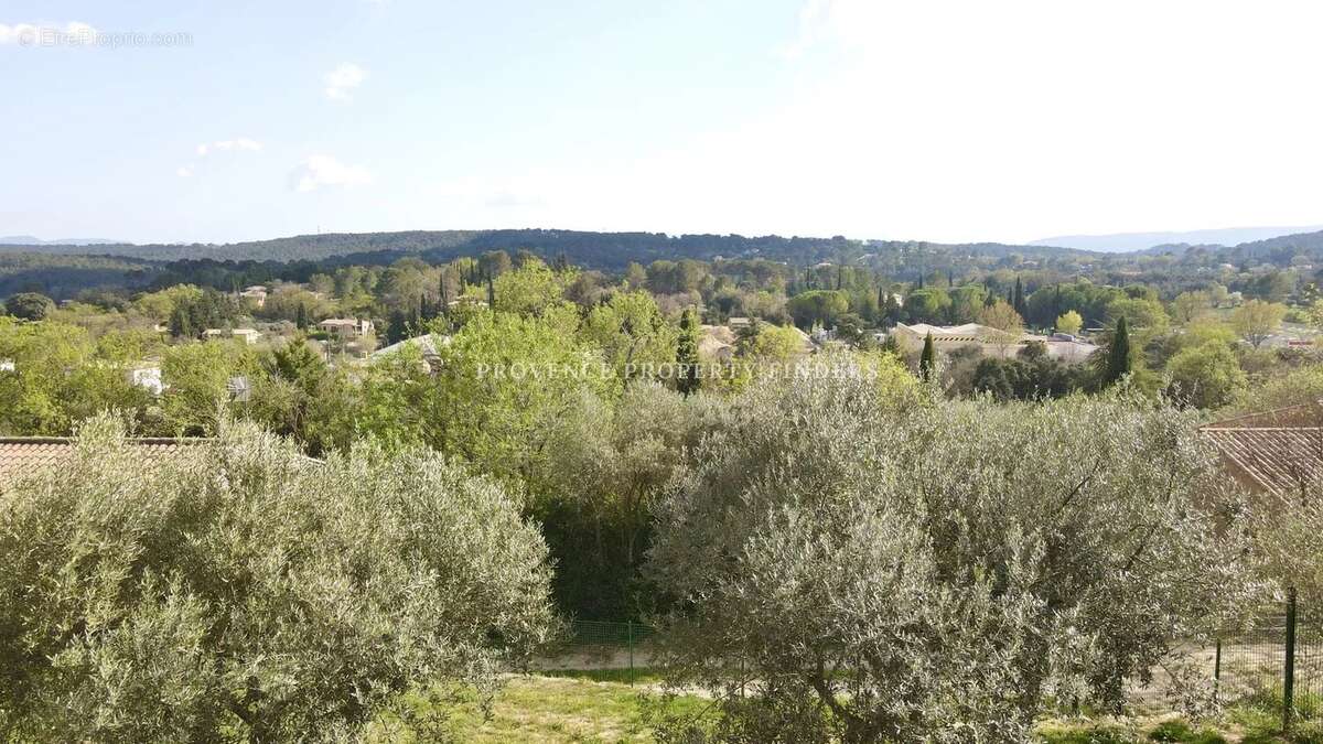 Maison à LORGUES