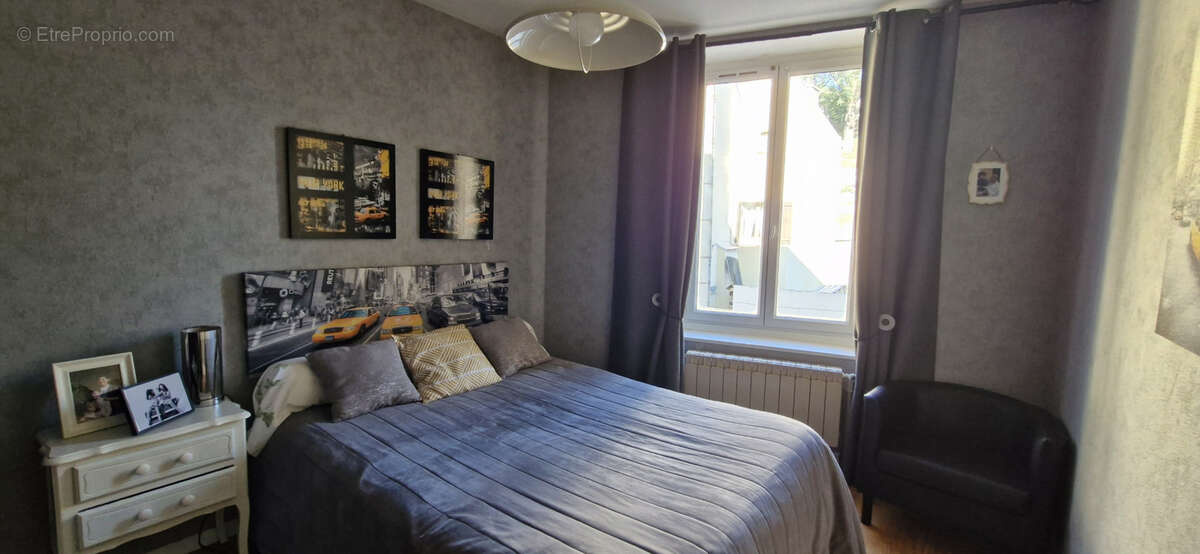 Appartement à SAINT-ETIENNE