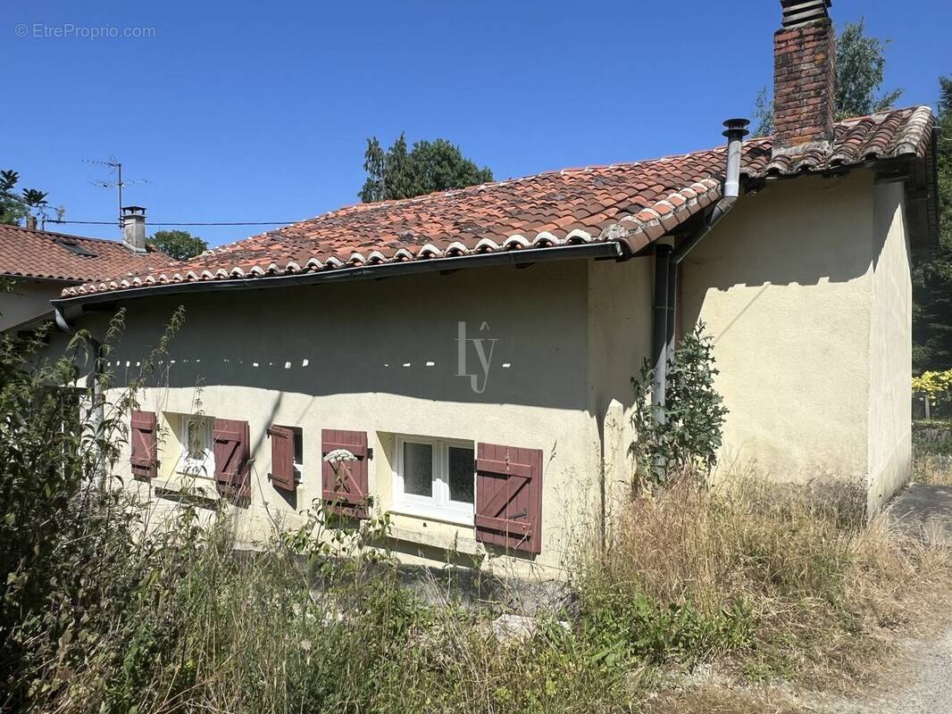 Maison à SAINT-JUNIEN