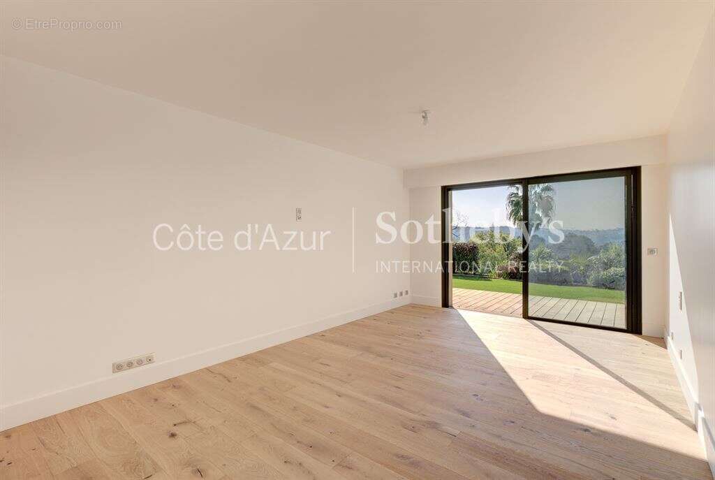 Maison à PEGOMAS