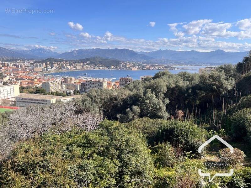 Appartement à AJACCIO